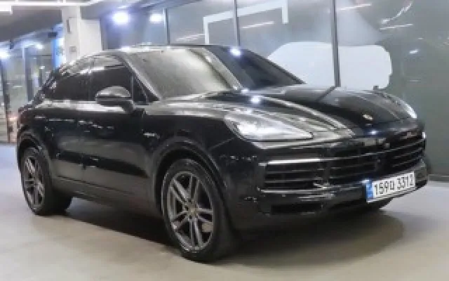 카이엔(PO536) 3.0 E-하이브리드 쿠페 포르쉐 2023/05 52,474km